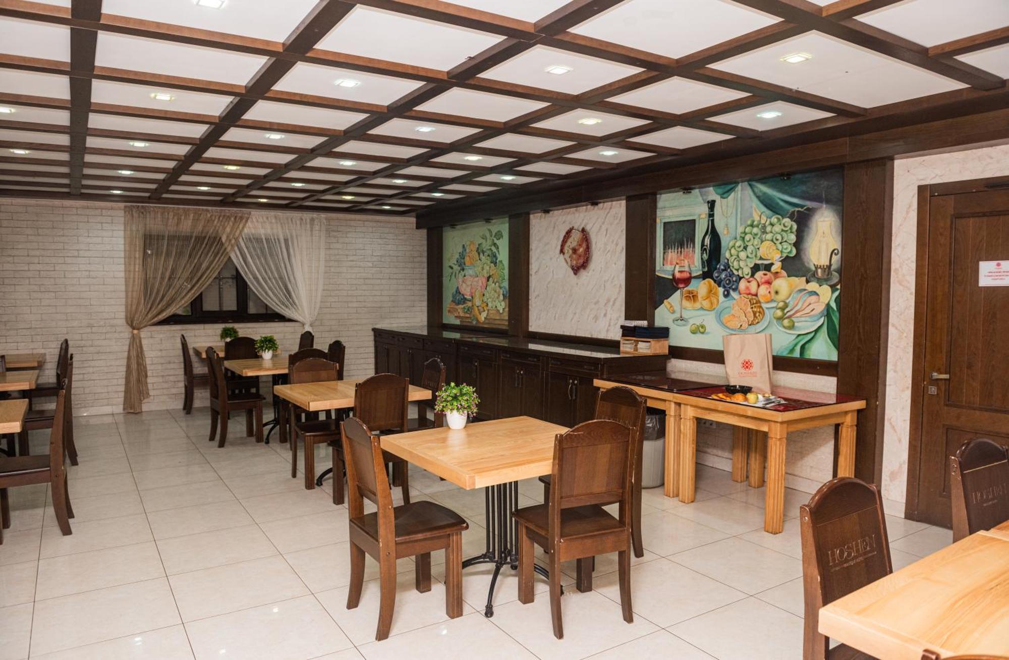 Hoshen Hotel Umanʼ Exterior foto